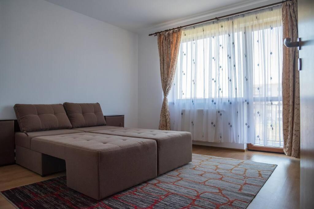 Apartament Cu 1 Camera Pentru Un Sejur Minunat Braşov Esterno foto