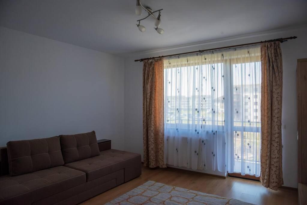 Apartament Cu 1 Camera Pentru Un Sejur Minunat Braşov Esterno foto